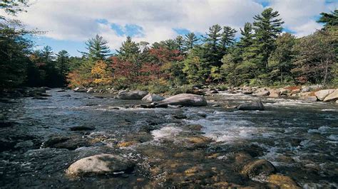 cheap flights to laconia nh area